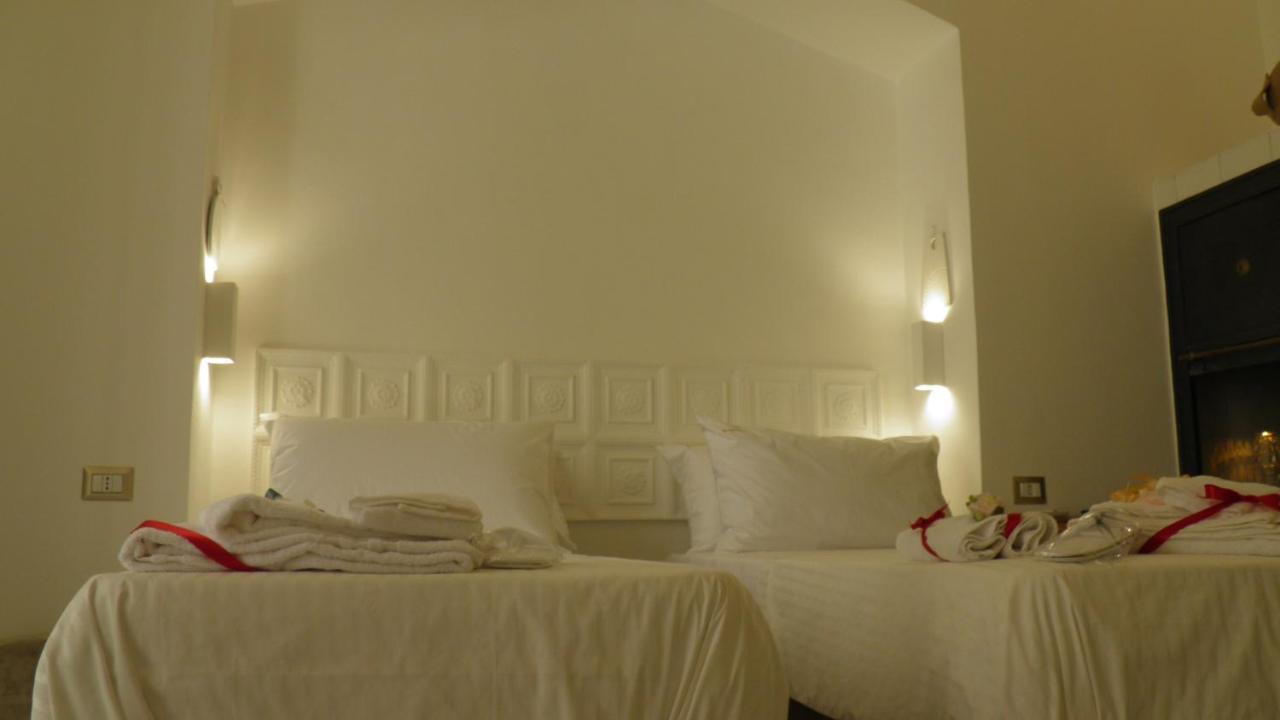 La Dimora Di Re Idomeneo Bed & Breakfast Lecce Exterior photo