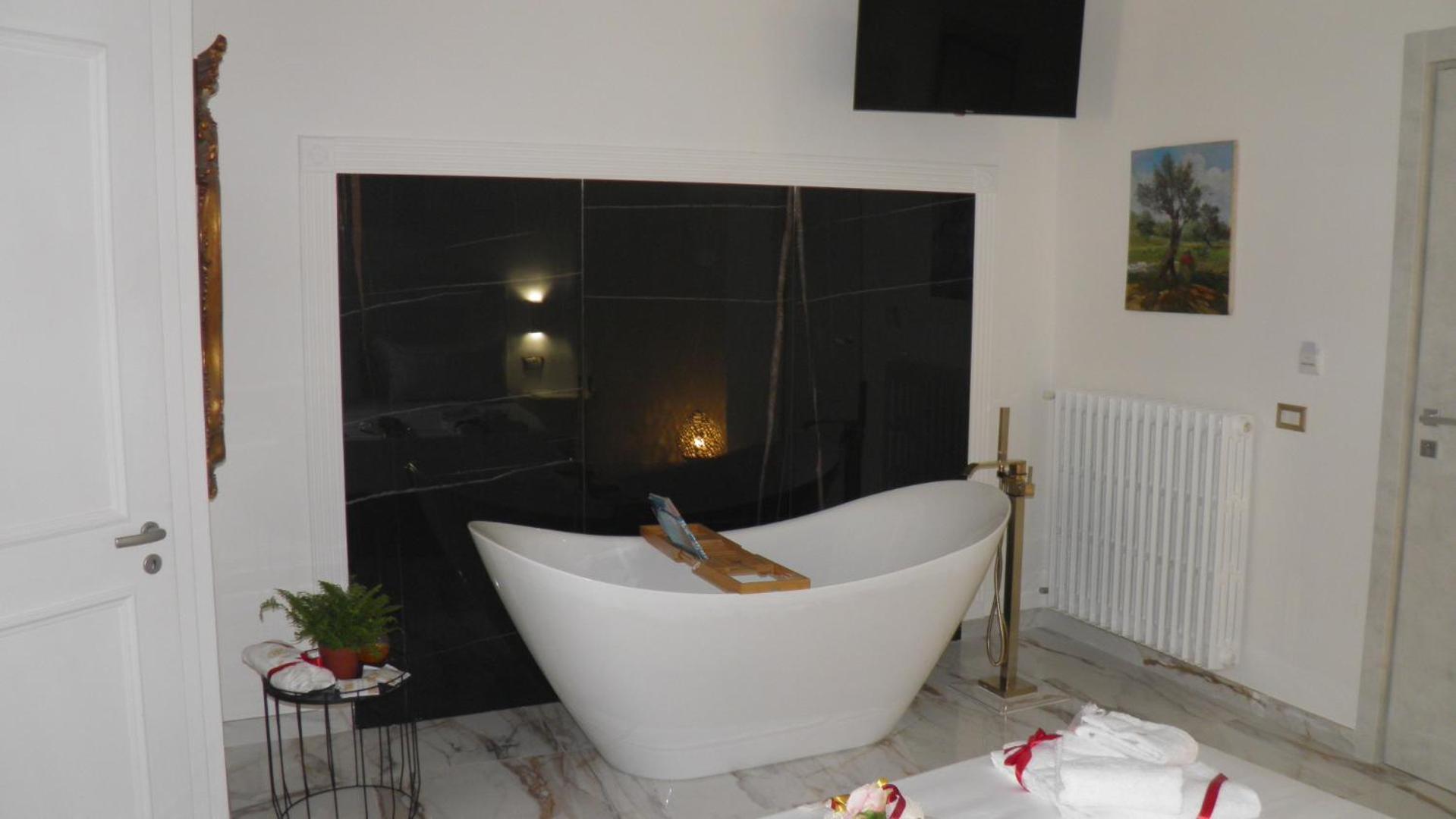 La Dimora Di Re Idomeneo Bed & Breakfast Lecce Exterior photo